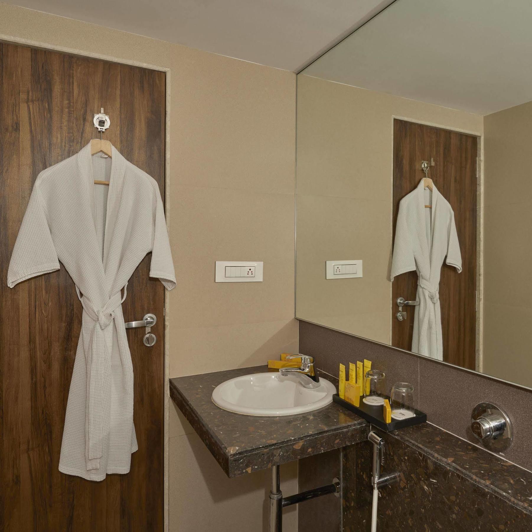 Hotel Bawa Regency Mumbai Exterior photo
